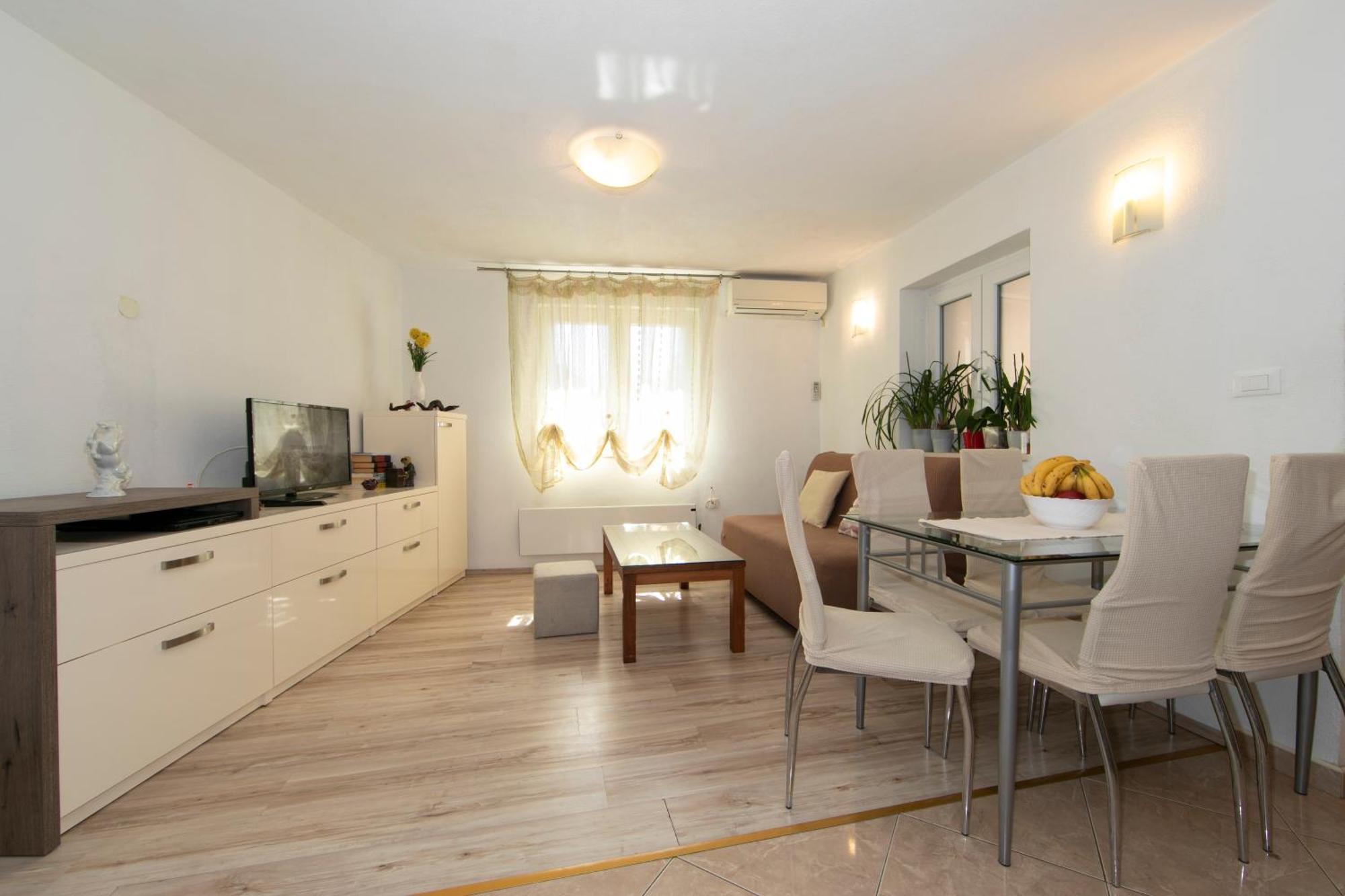Apartmani Darinka Baška Voda Zewnętrze zdjęcie