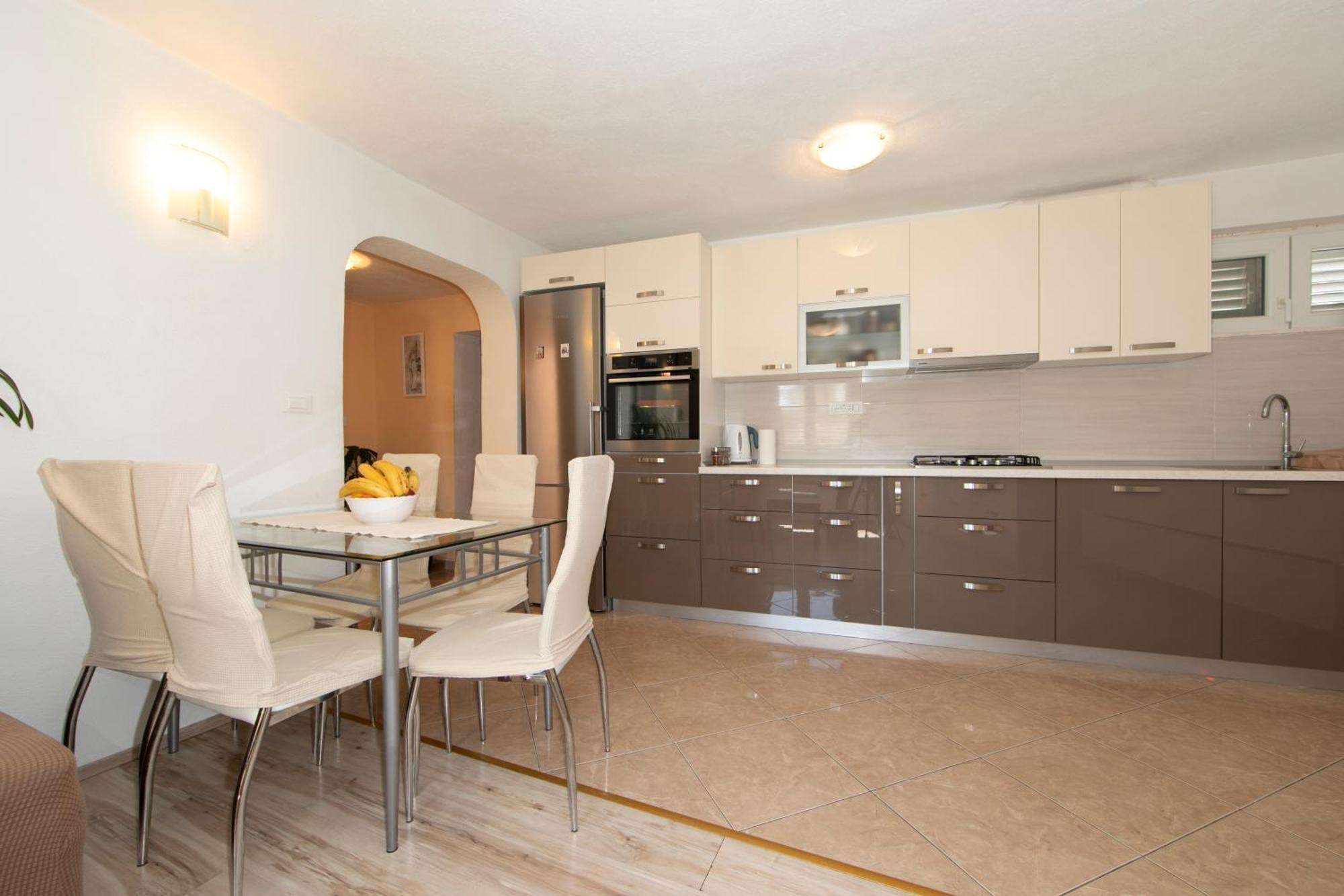 Apartmani Darinka Baška Voda Zewnętrze zdjęcie