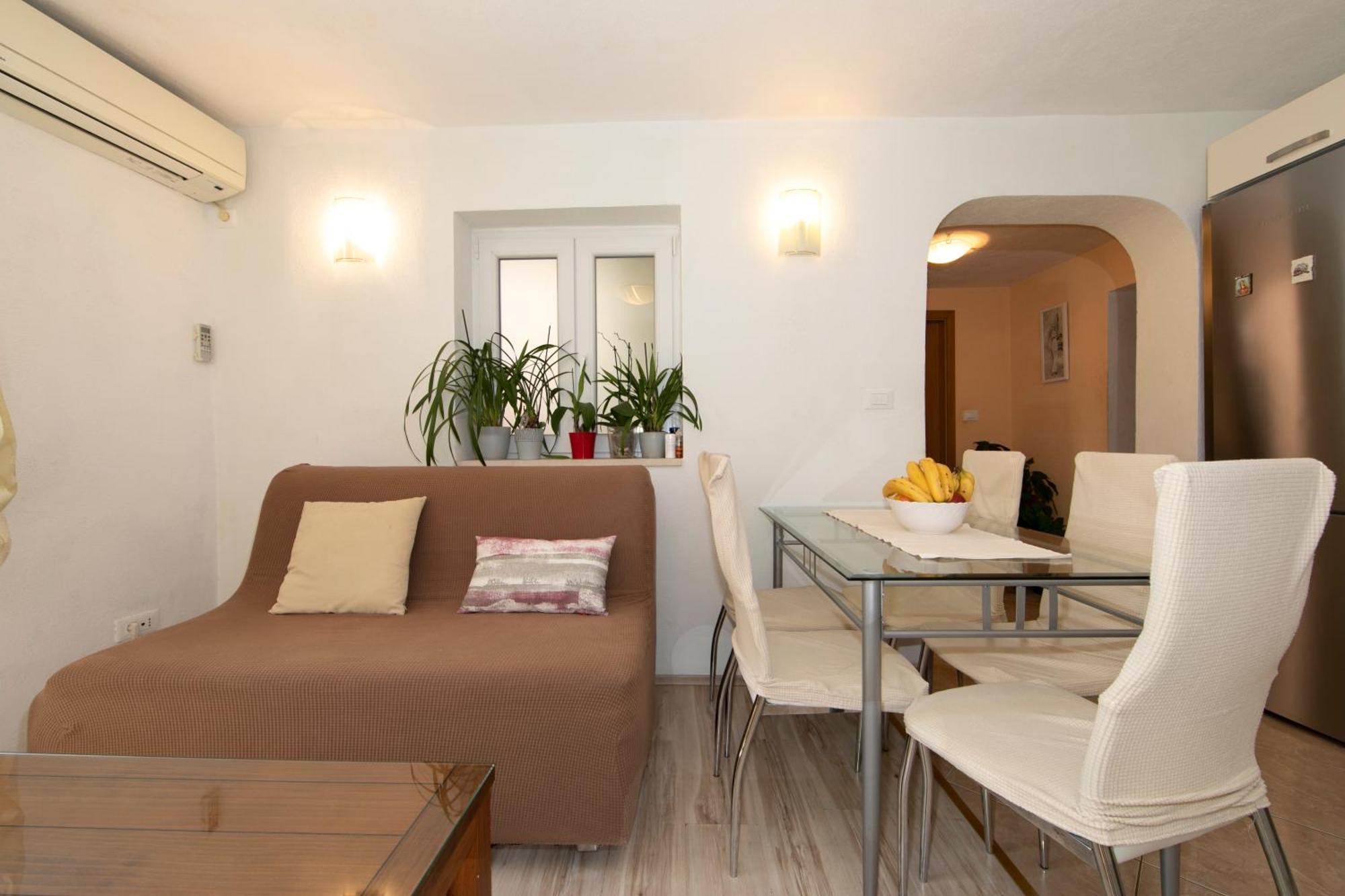 Apartmani Darinka Baška Voda Zewnętrze zdjęcie