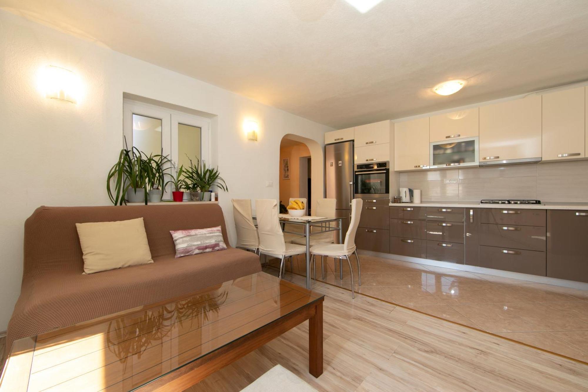 Apartmani Darinka Baška Voda Zewnętrze zdjęcie