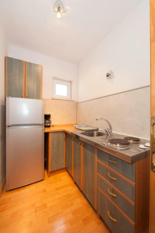Apartmani Darinka Baška Voda Zewnętrze zdjęcie
