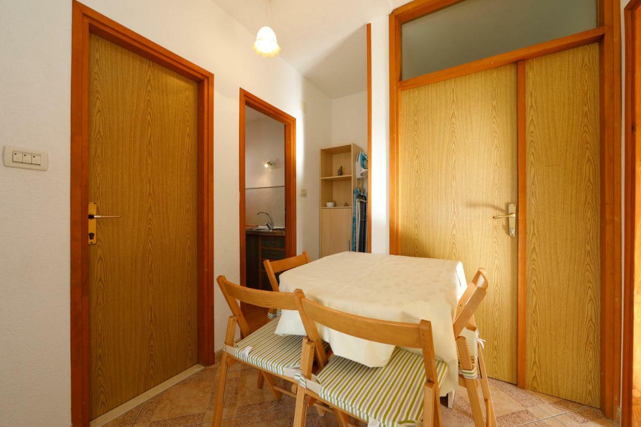 Apartmani Darinka Baška Voda Zewnętrze zdjęcie