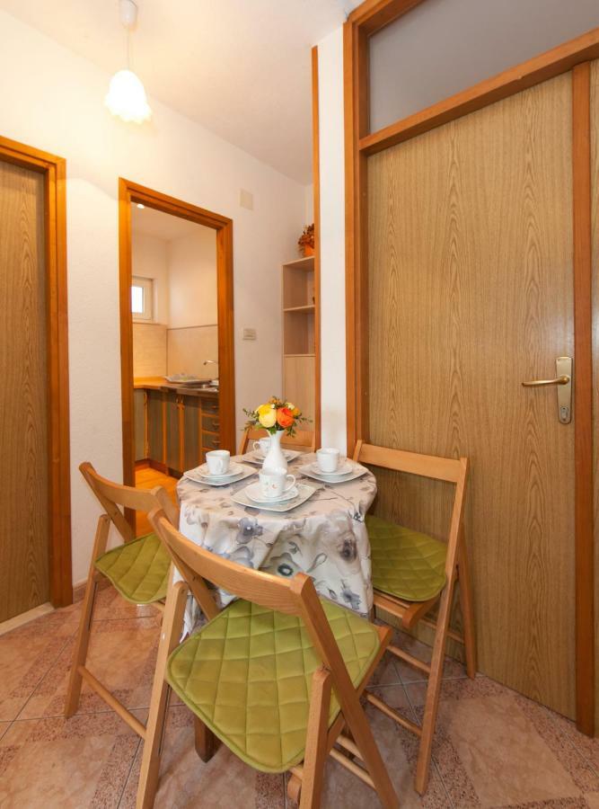 Apartmani Darinka Baška Voda Zewnętrze zdjęcie