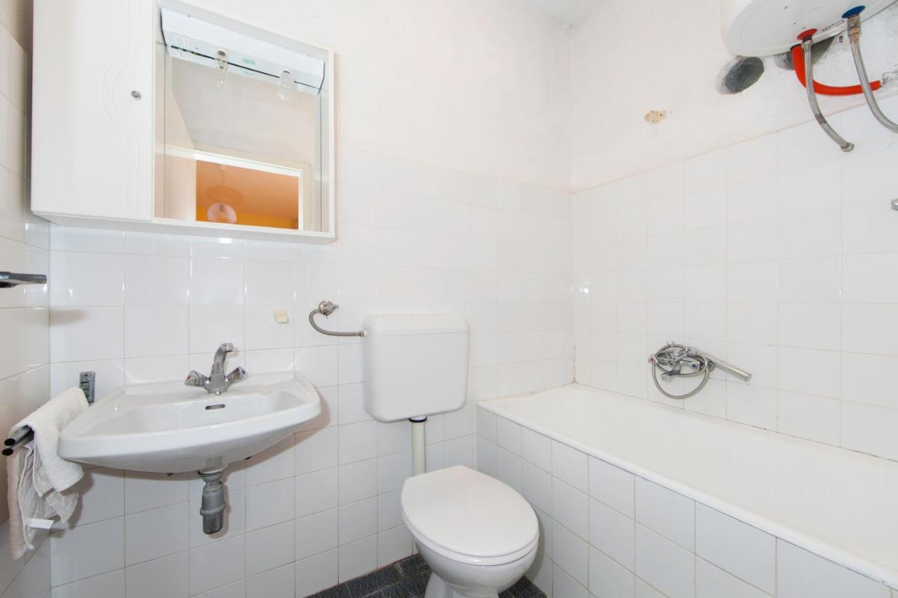 Apartmani Darinka Baška Voda Zewnętrze zdjęcie